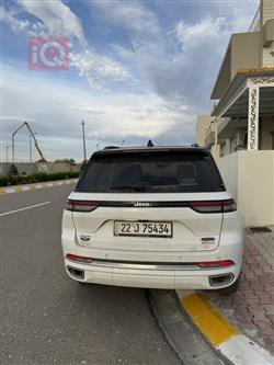 جیپ گراند شیرۆکی